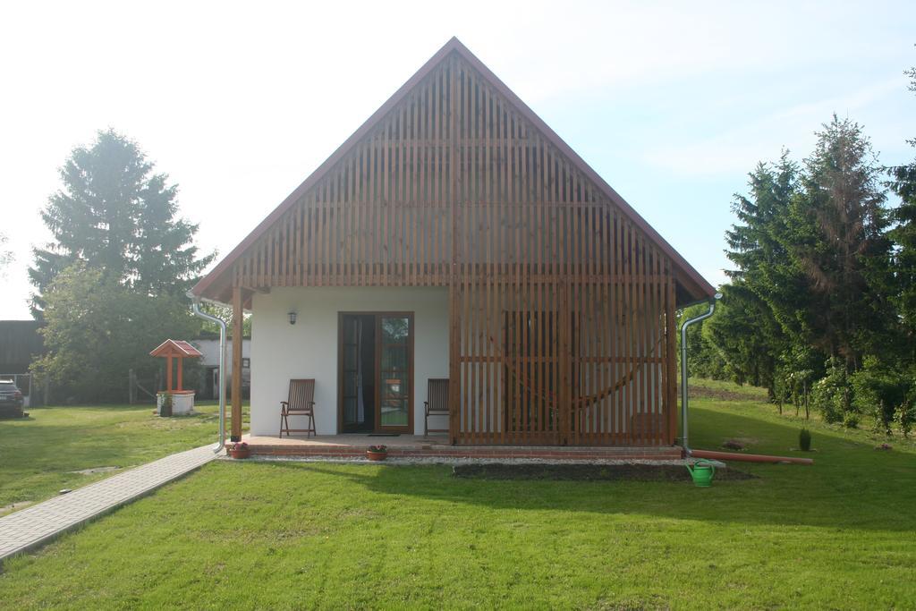 Malomko Apartman Zsira Exterior photo